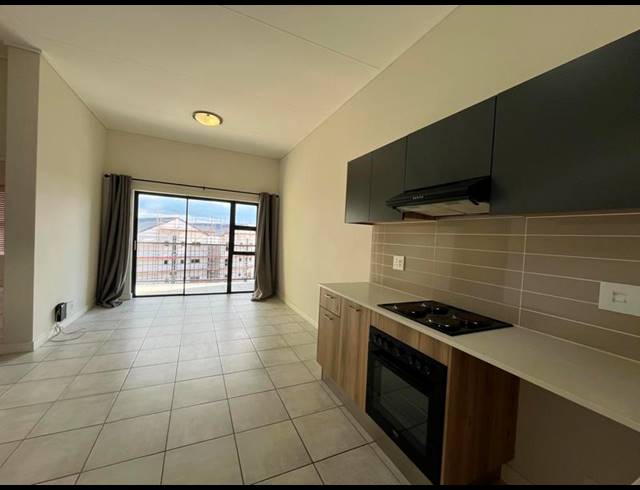 2 BEDROOM PROPERTY TO RENT IN GREENBAY ECO ESTATE